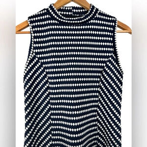 W5 sleeveless top, Small, mock neck, stretch, tailored, shell blue cream